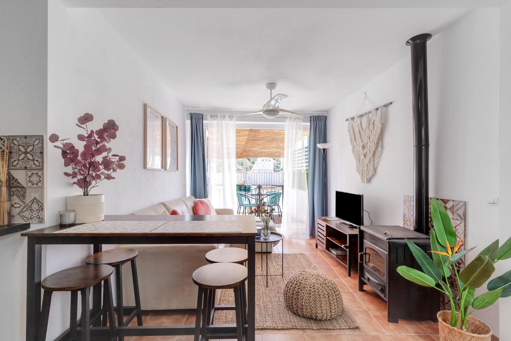 Casa De La Montana Apartments Sayalonga Екстериор снимка