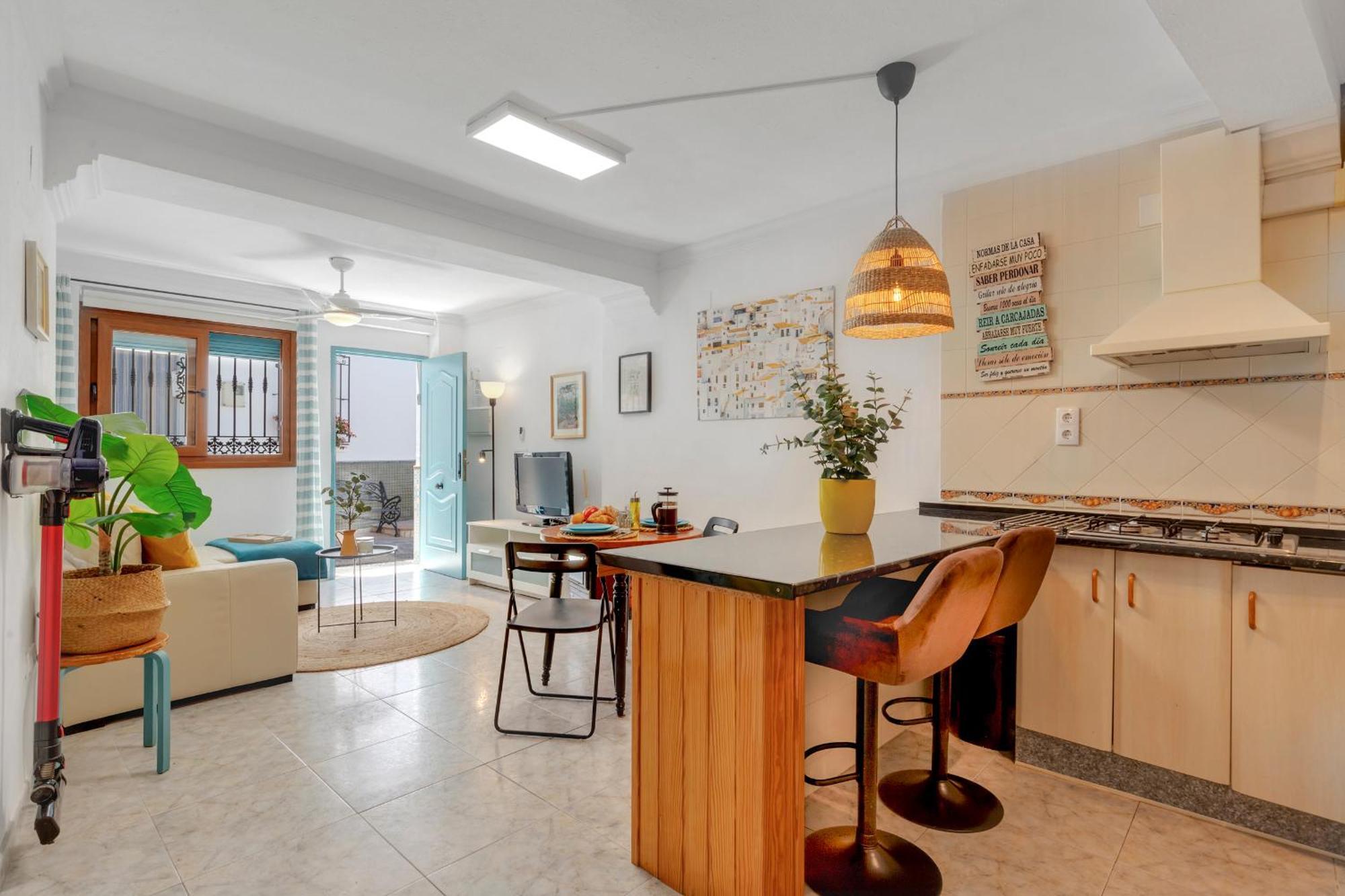 Casa De La Montana Apartments Sayalonga Екстериор снимка