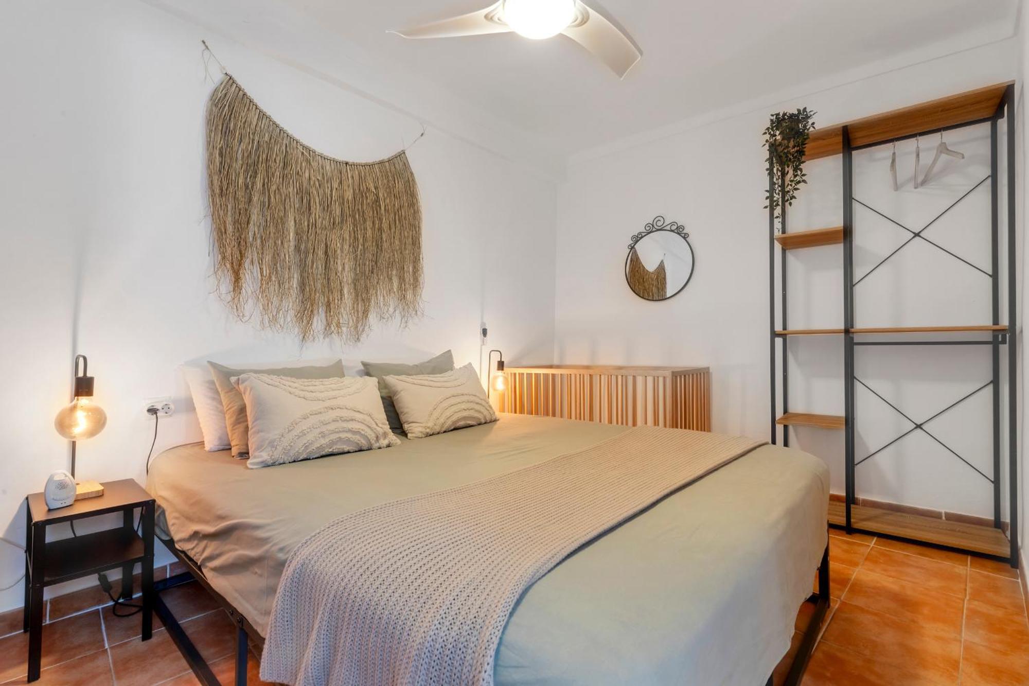 Casa De La Montana Apartments Sayalonga Екстериор снимка